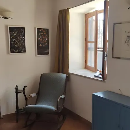 Linati's Apartment